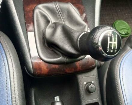 Синий Ауди А6, объемом двигателя 2.4 л и пробегом 675 тыс. км за 4200 $, фото 12 на Automoto.ua