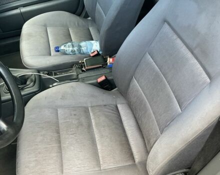 Синий Ауди А6, объемом двигателя 2.5 л и пробегом 280 тыс. км за 3000 $, фото 5 на Automoto.ua