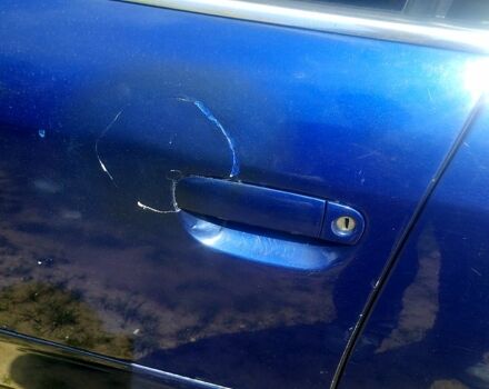 Синий Ауди А6, объемом двигателя 2.5 л и пробегом 350 тыс. км за 4100 $, фото 2 на Automoto.ua