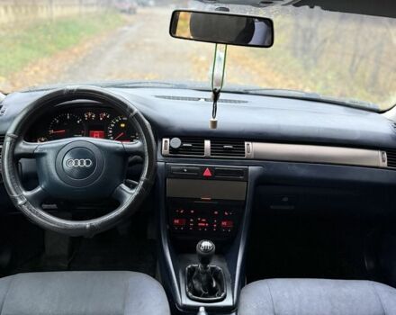 Ауди А6 2000 в Яворове на Automoto.ua Синий Ауди А6, объемом двигателя 1.9 л и пробегом 360 тыс. км за 2800 $, фото 3 на Automoto.ua