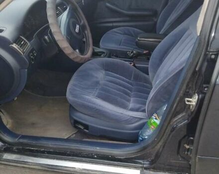 Синий Ауди А6, объемом двигателя 1.78 л и пробегом 357 тыс. км за 2550 $, фото 10 на Automoto.ua