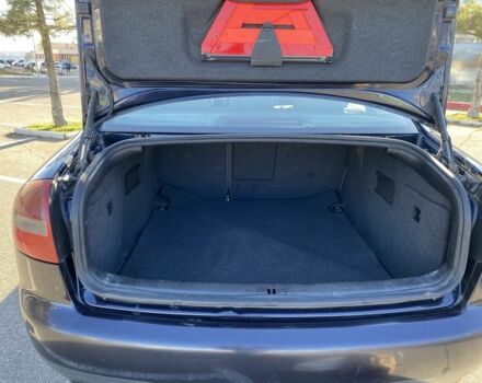 Синий Ауди А6, объемом двигателя 2.5 л и пробегом 331 тыс. км за 3799 $, фото 5 на Automoto.ua