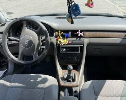 Синій Ауді А6, об'ємом двигуна 2.5 л та пробігом 303 тис. км за 2600 $, фото 4 на Automoto.ua