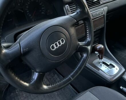 Синий Ауди А6, объемом двигателя 2.4 л и пробегом 185 тыс. км за 2376 $, фото 8 на Automoto.ua