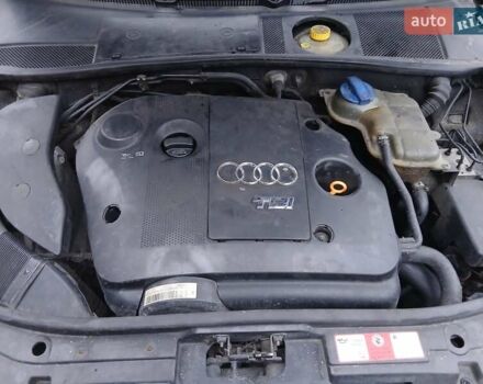 Синий Ауди А6, объемом двигателя 1.9 л и пробегом 300 тыс. км за 1600 $, фото 8 на Automoto.ua