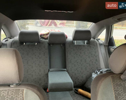 Синій Ауді А6, об'ємом двигуна 2.39 л та пробігом 300 тис. км за 4500 $, фото 14 на Automoto.ua