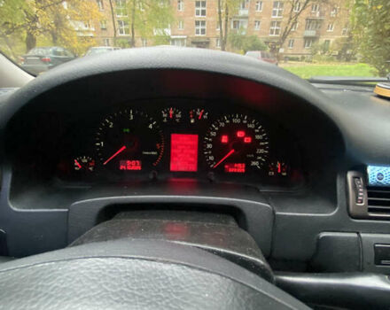 Синий Ауди А6, объемом двигателя 2.5 л и пробегом 328 тыс. км за 3700 $, фото 9 на Automoto.ua