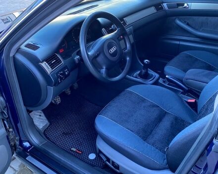 Синій Ауді А6, об'ємом двигуна 2.4 л та пробігом 290 тис. км за 4300 $, фото 6 на Automoto.ua