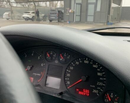 Синій Ауді А6, об'ємом двигуна 2.4 л та пробігом 300 тис. км за 4450 $, фото 7 на Automoto.ua