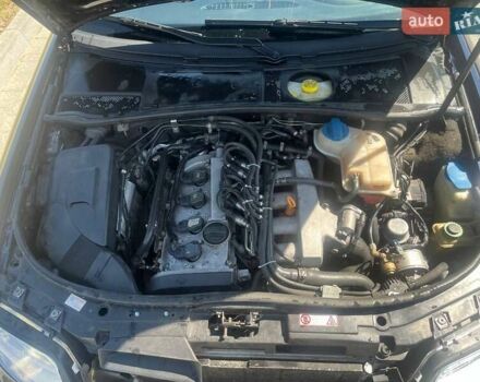 Синій Ауді А6, об'ємом двигуна 1.8 л та пробігом 326 тис. км за 5600 $, фото 6 на Automoto.ua