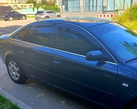 Синий Ауди А6, объемом двигателя 2 л и пробегом 350 тыс. км за 5000 $, фото 1 на Automoto.ua