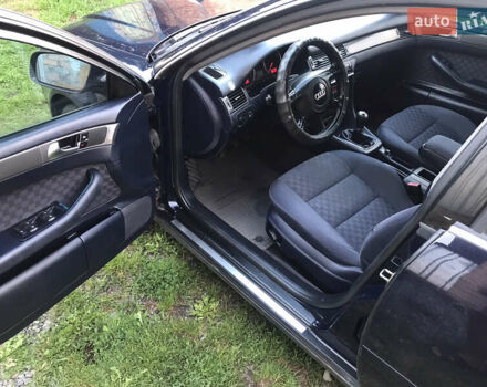 Синій Ауді А6, об'ємом двигуна 2.5 л та пробігом 318 тис. км за 3899 $, фото 5 на Automoto.ua