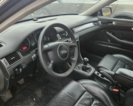 Синий Ауди А6, объемом двигателя 2 л и пробегом 455 тыс. км за 3200 $, фото 4 на Automoto.ua