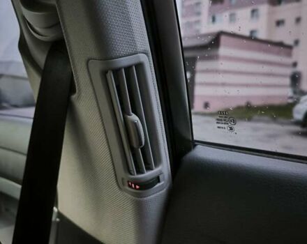 Синій Ауді А6, об'ємом двигуна 3.12 л та пробігом 175 тис. км за 5500 $, фото 23 на Automoto.ua