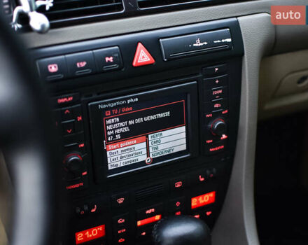 Синий Ауди А6, объемом двигателя 2.4 л и пробегом 246 тыс. км за 6900 $, фото 10 на Automoto.ua