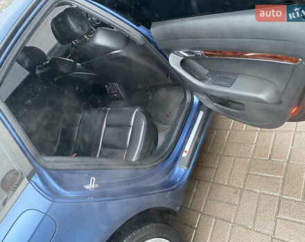 Синий Ауди А6, объемом двигателя 2.39 л и пробегом 232 тыс. км за 6600 $, фото 26 на Automoto.ua