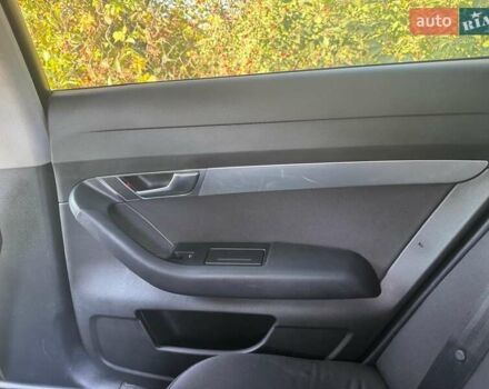 Синій Ауді А6, об'ємом двигуна 2.4 л та пробігом 263 тис. км за 2090 $, фото 17 на Automoto.ua