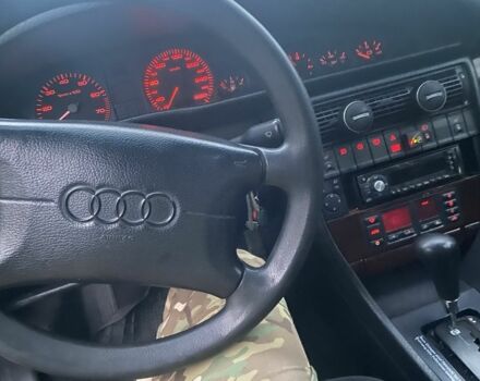 Синий Ауди А6, объемом двигателя 2.6 л и пробегом 370 тыс. км за 2850 $, фото 7 на Automoto.ua