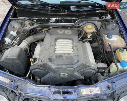 Синий Ауди А6, объемом двигателя 2.8 л и пробегом 239 тыс. км за 6000 $, фото 9 на Automoto.ua