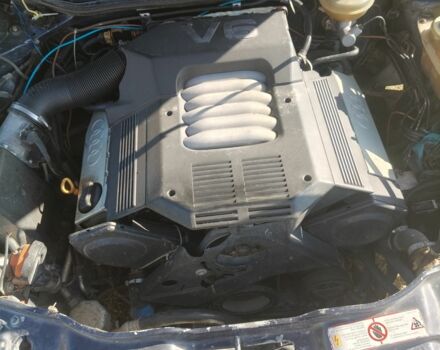 Синий Ауди А6, объемом двигателя 2.4 л и пробегом 250 тыс. км за 1250 $, фото 4 на Automoto.ua