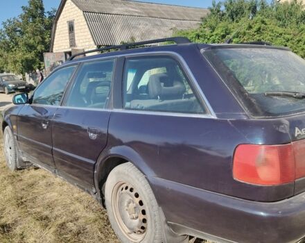 Синий Ауди А6, объемом двигателя 2.4 л и пробегом 250 тыс. км за 1250 $, фото 2 на Automoto.ua