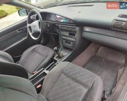 Синий Ауди А6, объемом двигателя 1.8 л и пробегом 345 тыс. км за 2500 $, фото 4 на Automoto.ua