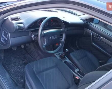Синий Ауди А6, объемом двигателя 1.78 л и пробегом 345 тыс. км за 3000 $, фото 13 на Automoto.ua