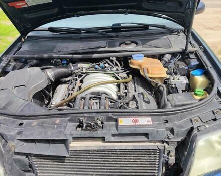 Синій Ауді А6, об'ємом двигуна 2.4 л та пробігом 300 тис. км за 2800 $, фото 4 на Automoto.ua