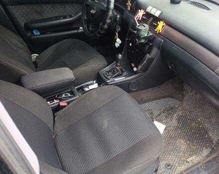 Синій Ауді А6, об'ємом двигуна 1.8 л та пробігом 466 тис. км за 4500 $, фото 2 на Automoto.ua