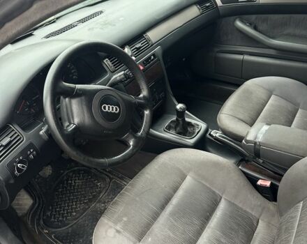 Синий Ауди А6, объемом двигателя 1.9 л и пробегом 258 тыс. км за 1800 $, фото 4 на Automoto.ua