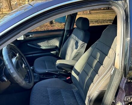 Синий Ауди А6, объемом двигателя 2.5 л и пробегом 350 тыс. км за 2650 $, фото 6 на Automoto.ua