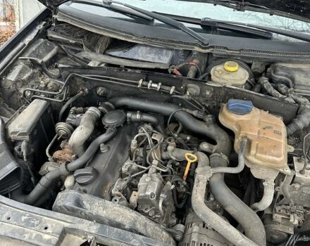 Синий Ауди А6, объемом двигателя 1.9 л и пробегом 258 тыс. км за 1800 $, фото 2 на Automoto.ua