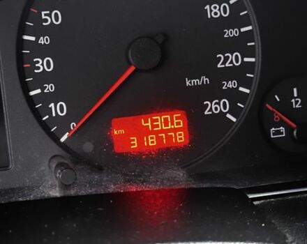 Синій Ауді А6, об'ємом двигуна 2.5 л та пробігом 318 тис. км за 5429 $, фото 11 на Automoto.ua