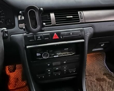 Синій Ауді А6, об'ємом двигуна 2.5 л та пробігом 318 тис. км за 5429 $, фото 12 на Automoto.ua