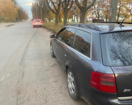 Синий Ауди А6, объемом двигателя 2.5 л и пробегом 406 тыс. км за 3300 $, фото 4 на Automoto.ua