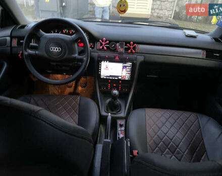 Синий Ауди А6, объемом двигателя 1.8 л и пробегом 305 тыс. км за 4600 $, фото 1 на Automoto.ua