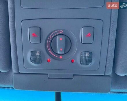 Синій Ауді А6, об'ємом двигуна 2.5 л та пробігом 402 тис. км за 3790 $, фото 25 на Automoto.ua
