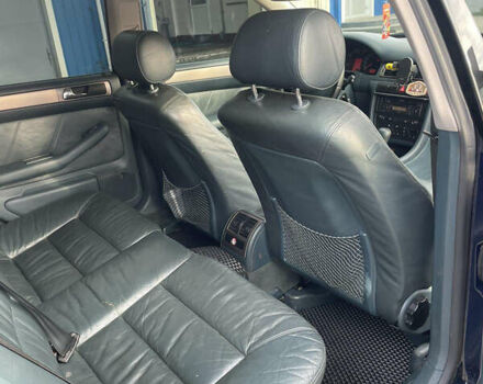 Синий Ауди А6, объемом двигателя 2.5 л и пробегом 275 тыс. км за 3850 $, фото 6 на Automoto.ua