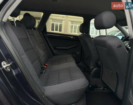 Синий Ауди А6, объемом двигателя 2.5 л и пробегом 300 тыс. км за 3850 $, фото 45 на Automoto.ua