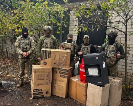 Синій Ауді А6, об'ємом двигуна 2.5 л та пробігом 350 тис. км за 3100 $, фото 6 на Automoto.ua