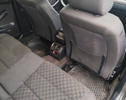 Синій Ауді А6, об'ємом двигуна 2 л та пробігом 38 тис. км за 1950 $, фото 4 на Automoto.ua