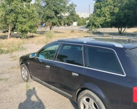 Синий Ауди А6, объемом двигателя 2 л и пробегом 250 тыс. км за 2000 $, фото 1 на Automoto.ua