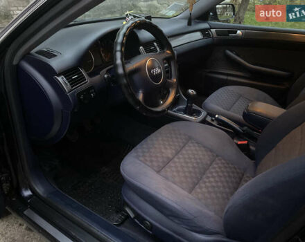 Синий Ауди А6, объемом двигателя 2.5 л и пробегом 327 тыс. км за 4500 $, фото 24 на Automoto.ua