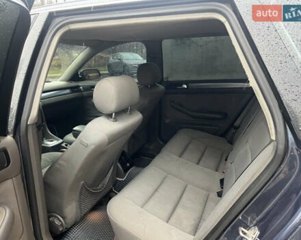 Синий Ауди А6, объемом двигателя 2.5 л и пробегом 300 тыс. км за 3599 $, фото 5 на Automoto.ua