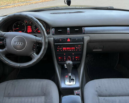 Синий Ауди А6, объемом двигателя 2.5 л и пробегом 391 тыс. км за 4449 $, фото 8 на Automoto.ua