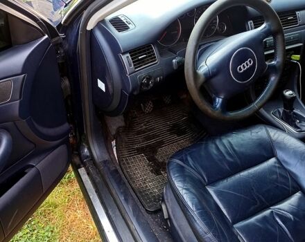 Синий Ауди А6, объемом двигателя 2.5 л и пробегом 380 тыс. км за 5600 $, фото 4 на Automoto.ua