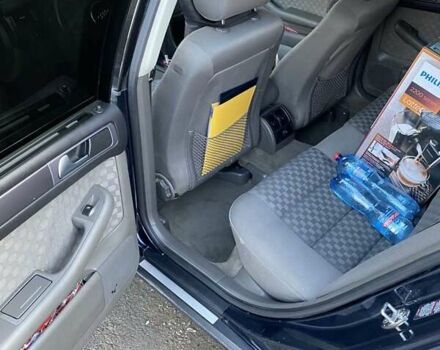 Синий Ауди А6, объемом двигателя 2.5 л и пробегом 250 тыс. км за 7000 $, фото 6 на Automoto.ua