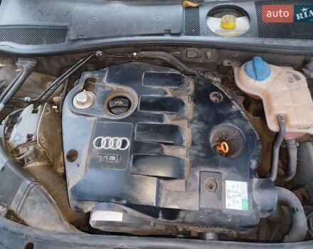 Синий Ауди А6, объемом двигателя 1.9 л и пробегом 415 тыс. км за 4950 $, фото 5 на Automoto.ua