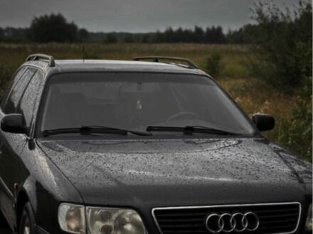 Синий Ауди А6, объемом двигателя 2.6 л и пробегом 377 тыс. км за 2800 $, фото 1 на Automoto.ua