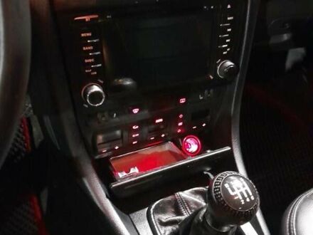 Синий Ауди А6, объемом двигателя 2.4 л и пробегом 70 тыс. км за 3200 $, фото 1 на Automoto.ua